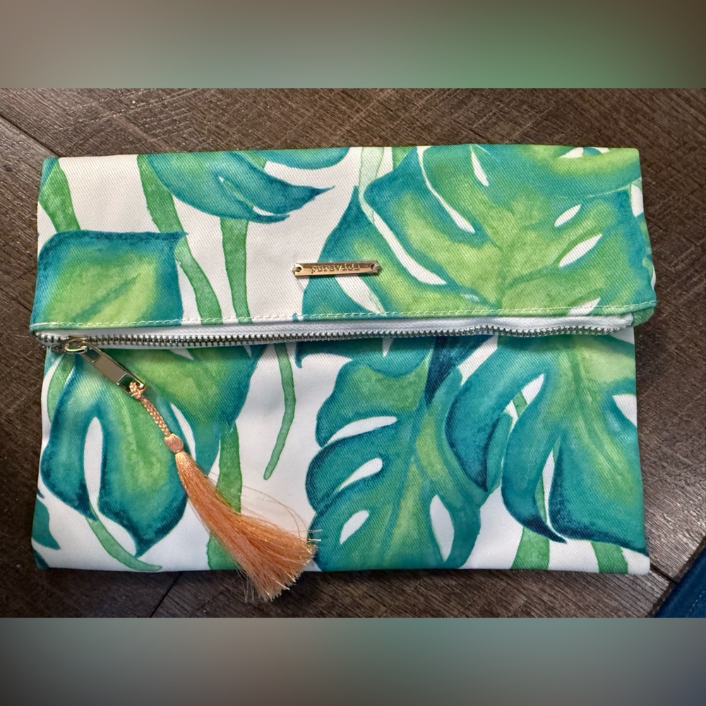 Pura Vida Tropical Leaf Foldover Clutch | Travel Pouch | Cosmetic Bag | NWOT